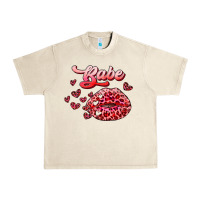 Sandshell babe with kiss Urban Heavy Tee - RanaPortraitStore