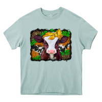 Arona st patricks baby cow with leopard background Heavy Core Tee - Jasminsmagicworld