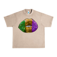 French Oak mardi gras kiss Urban Heavy Tee - RanaPortraitStore