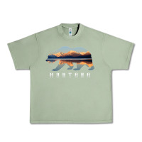 Oil Green Montana Bear with Glacier National Park Lake Image Souvenir Urban Heavy Tee - trangStudio