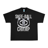 Black Distressed Skeeball - Skee-ball Champ - Traveling Carnival Urban Heavy Tee - trangStudio