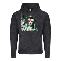 Vintage Black Puerto Rico Resiste Statue of Liberty Puerto Rican Flag Vintage Hoodie - trangStudio