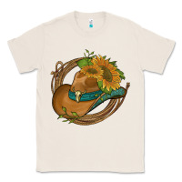 Natural western hat with sunflowers and rope Classic Tee - Artiststas
