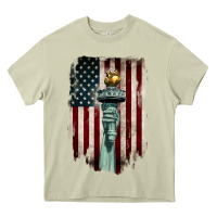 Mossy statue of liberty torch Heavy Core Tee - BarkalooDesign