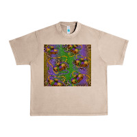 French Oak mardi gras king cake leopard Urban Heavy Tee - RanaPortraitStore