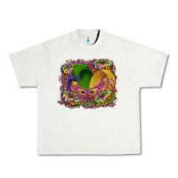 Pistachio mardi gras mask king cake Urban Heavy Tee - RanaPortraitStore