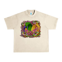 Sandshell mardi gras mask king cake Urban Heavy Tee - RanaPortraitStore