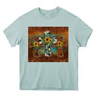 Arona cross tumbler Heavy Core Tee - JahusDesignShop