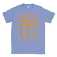 Colony Blue vintage 1946 the man myth legend 77 year old birthday gifts Classic Tee - trangStudio
