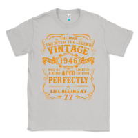 Moon Dust vintage 1946 the man myth legend 77 year old birthday gifts Classic Tee - trangStudio