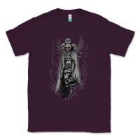 Plum hunt showdown traitor's moon sweatshirt Classic Tee - InspiraDesign