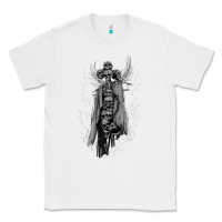 White hunt showdown traitor's moon sweatshirt Classic Tee - InspiraDesign