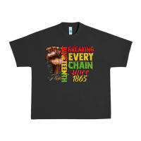 Pigment Black juneteenth breaking every chain since 1865 Urban Heavy Tee - CowGirlArtShop