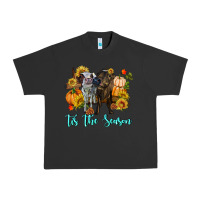 Pigment Black Tis The Season Cows Urban Heavy Tee - RanaPortraitStore
