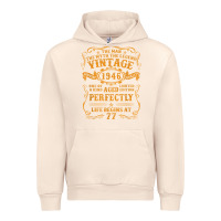 Sandshell vintage 1946 the man myth legend 77 year old birthday gifts Urban Hoodie - trangStudio