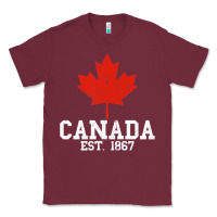 Burgundy vintage canada est.1867 maple leaf canadian flag r Classic Tee - ArtChic