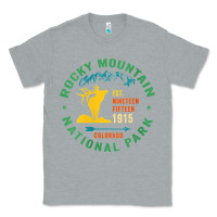 Heather Grey womens rocky mountain national park hiking travel souvenir novelty v n Classic Tee - trangStudio