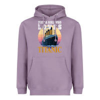 Lavender ship just a girl who loves titanic boat titanic girls woman t shirt Heavyweight Hoodie - ArtMosaic