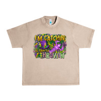 French Oak im catchin if youre throwin Urban Heavy Tee - CowGirlArtShop