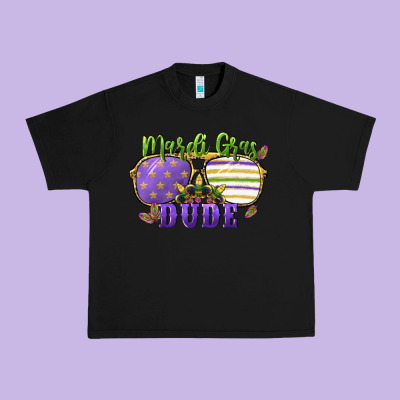 Mardi Gras Dude Urban Heavy Tee Designed By Cowgirlartshop