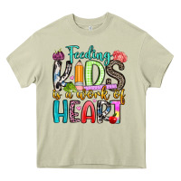 Mossy feeding kids is a work of heart Heavy Core Tee - Artiststas
