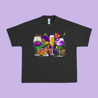Mardi Gras Wine Glasses Cowgirl Urban Heavy Tee Designed By Cowgirlartshop