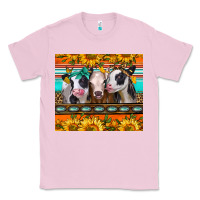 Bubblegum Pink heifers and sunflowers Classic Tee - Jasminsmagicworld