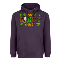 Plum st patricks one lucky heifer baby cow Heavyweight Hoodie - Artiststas