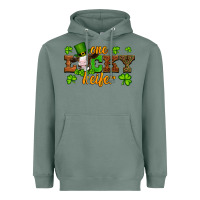 Sage st patricks one lucky heifer baby cow Heavyweight Hoodie - Artiststas