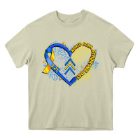 Mossy world down syndrome day heart Heavy Core Tee - Artiststas