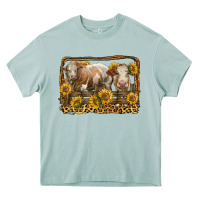 Arona simmental bull and heifer with sunflowers Heavy Core Tee - LillyAllenDesigns