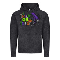 Vintage Black trick or treat Vintage Hoodie - CowGirlArtShop