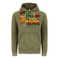 Vintage Olive free ish since 1865 black girl peekaboo juneteenth Vintage Hoodie - CowGirlArtShop