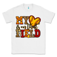 White my heart is on that field softball Classic Tee - Jasminsmagicworld