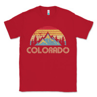 Red Colorado Retro Vintage Mountains Nature Hiking Classic Tee - minhPixels
