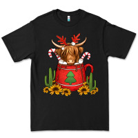 Black hot coco christmas highland cow Premium Tee - Jasminsmagicworld