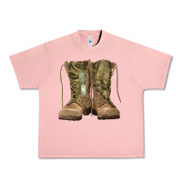 Salmon soldier boots Urban Heavy Tee - RanaPortraitStore