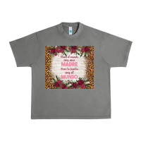 Tornado para el mundo eres una madre para tu familia eres Urban Heavy Tee - TumblerDesignByShophia