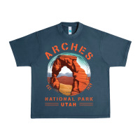 Midnight Navy Cool Arches National Park Utah Urban Heavy Tee - minhPixels