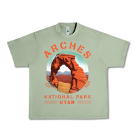 Oil Green Cool Arches National Park Utah Urban Heavy Tee - minhPixels
