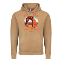 Vintage Camel Cool Arches National Park Utah Vintage Hoodie - minhPixels