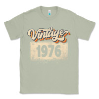Matcha 46 Year Old Vintage 1976 Men Women 46th Birthday Decor Classic Tee - minhPixels