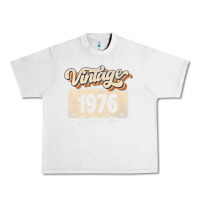 Lunar Rock 46 Year Old Vintage 1976 Men Women 46th Birthday Decor Urban Heavy Tee - minhPixels