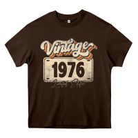 Chocolate Brown 46 Year Old Vintage 1976 Men Women 46th Birthday Decor Heavy Core Tee - minhPixels