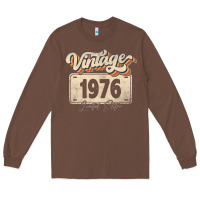 Chestnut 46 Year Old Vintage 1976 Men Women 46th Birthday Decor Long Sleeve Tee - minhPixels