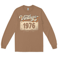 Toasted Coconut 46 Year Old Vintage 1976 Men Women 46th Birthday Decor Long Sleeve Tee - minhPixels