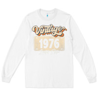 White 46 Year Old Vintage 1976 Men Women 46th Birthday Decor Long Sleeve Tee - minhPixels