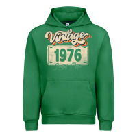 Emerald 46 Year Old Vintage 1976 Men Women 46th Birthday Decor Urban Hoodie - minhPixels