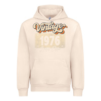 Sandshell 46 Year Old Vintage 1976 Men Women 46th Birthday Decor Urban Hoodie - minhPixels