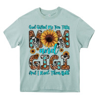 Arona god gifted me two titles mom and gigi  and i rock them both Heavy Core Tee - JahusDesignShop